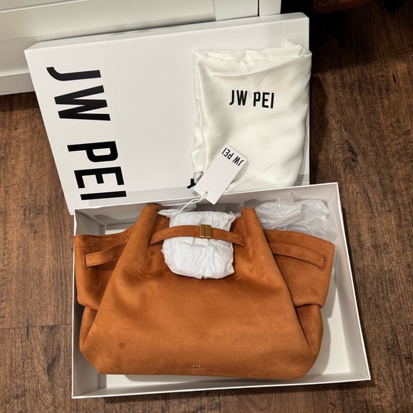 NWT! JW PEI HANA MEDIUM FAUX SUEDE TOTE BAG - BROWN - Picture 5 of 9